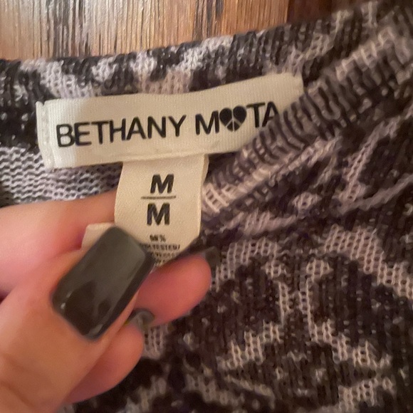 Tunic Sweater - Picture 2 of 2